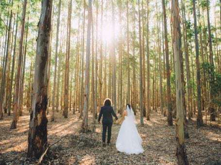 Rustic Outdoor Wedding | Daniel & Hannah Get Married On A Farm