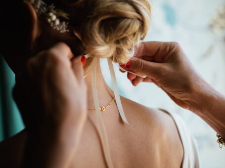 preparing hair for brides wedding